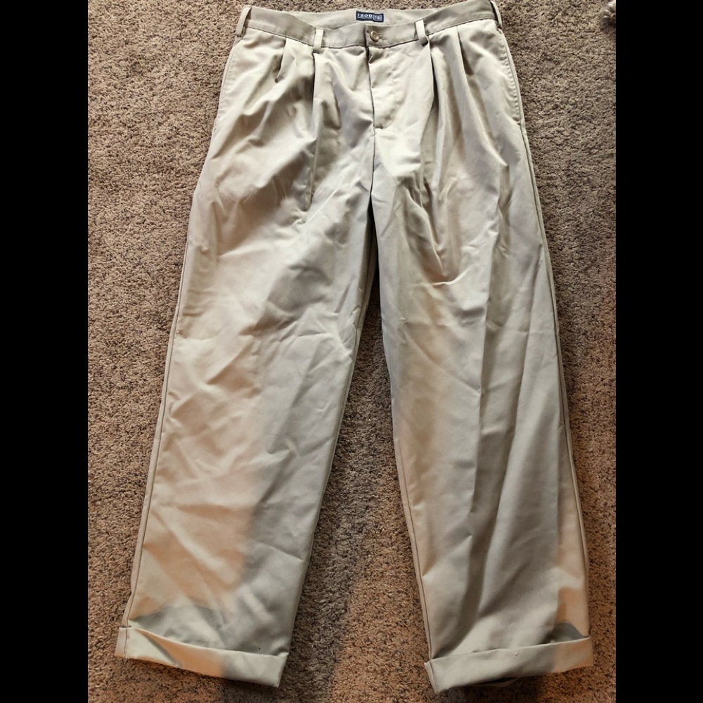 Izod Men’s Dress Pants